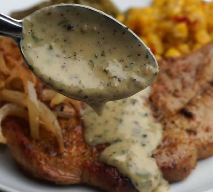 How to Make Southern Style Skillet Black Pepper Sauce