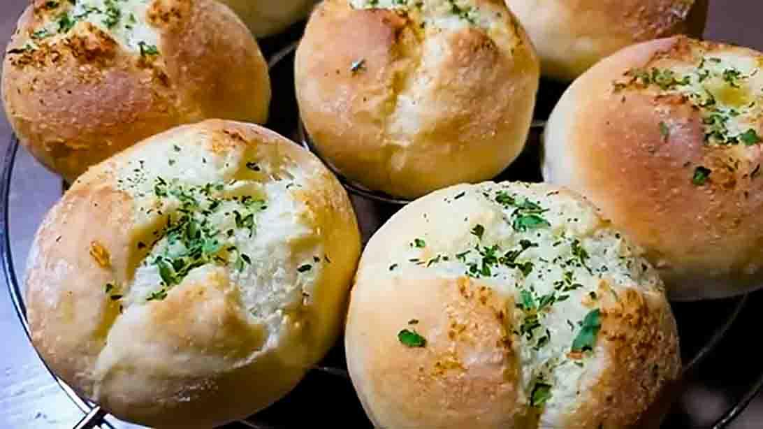 Garlic Butter Buns Recipe