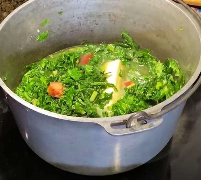How To Make Turnip and Mustard Greens - Paula Deen Recipes - Holiday Side Dishes