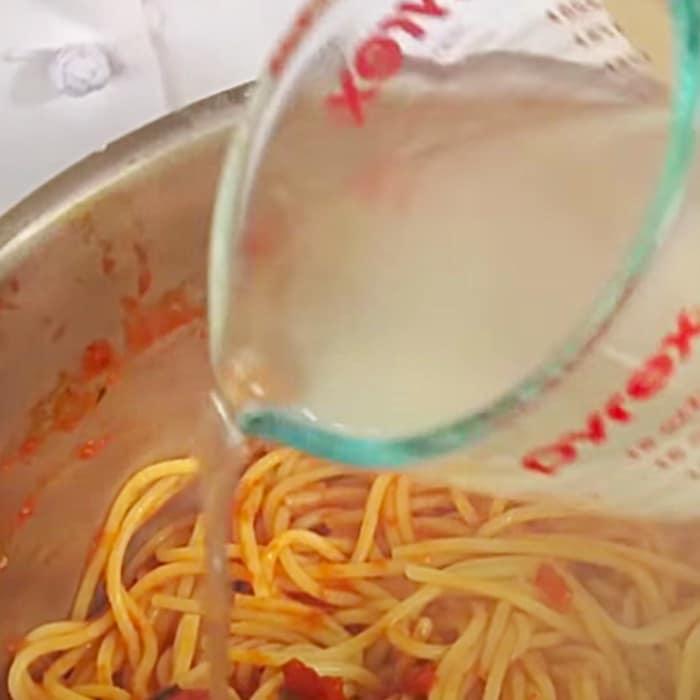 Ways To Use Pasta Water - Pasta Water Emulsifier - How To Make Perfect Pasta Sauce