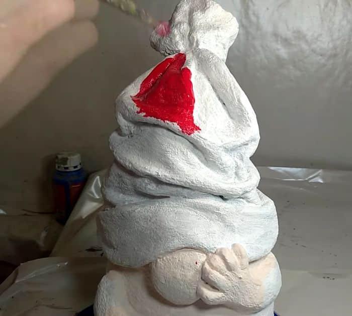 Easy To Make DIY Garden Gnomes Using Old Socks