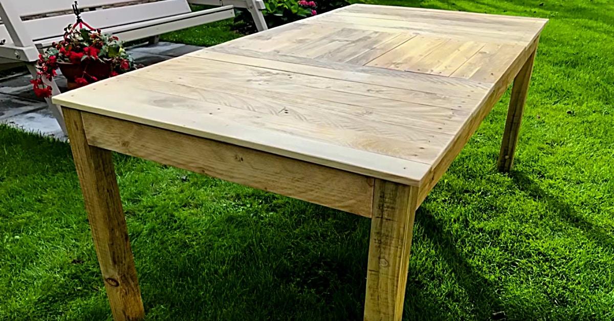 How To Make A Farmhouse Table Out Of Pallets