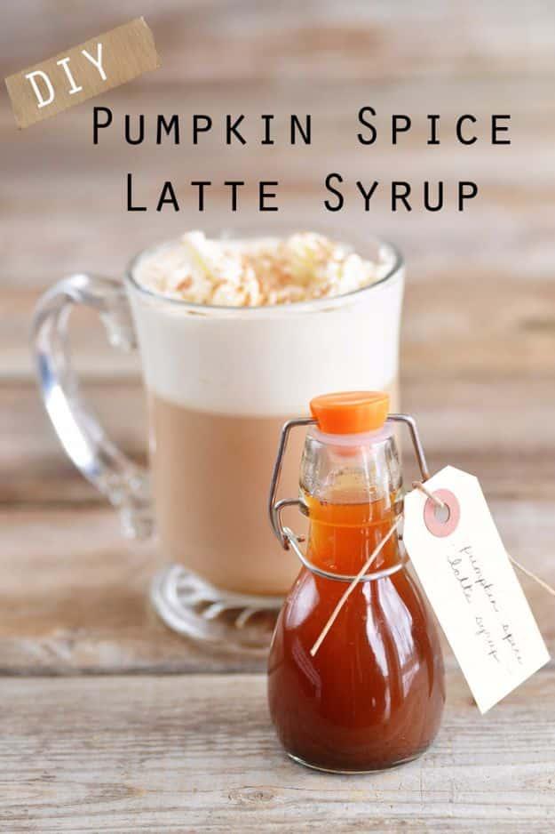 DIY Pumpkin Spice Latte Syrup Wedding Favors, a budget friendly favor idea for the big day and the results are worth it