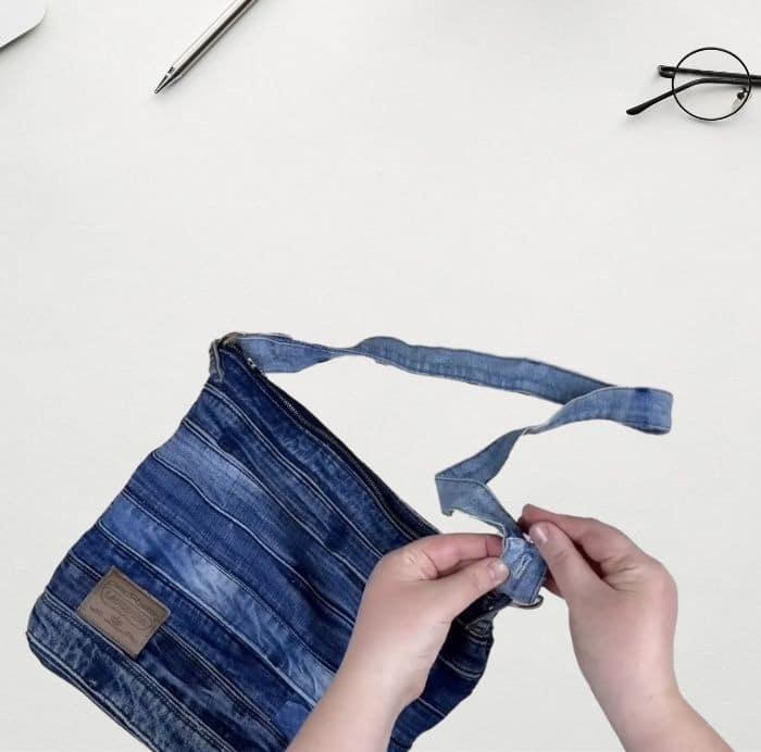 Tote Bag Made of Jean Belts Tutorial