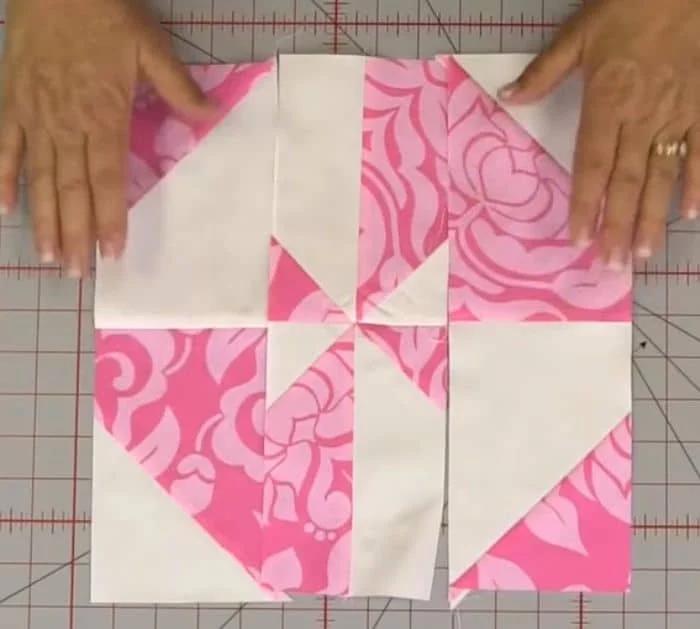 How to Make Disappearing Pinwheel Quilt