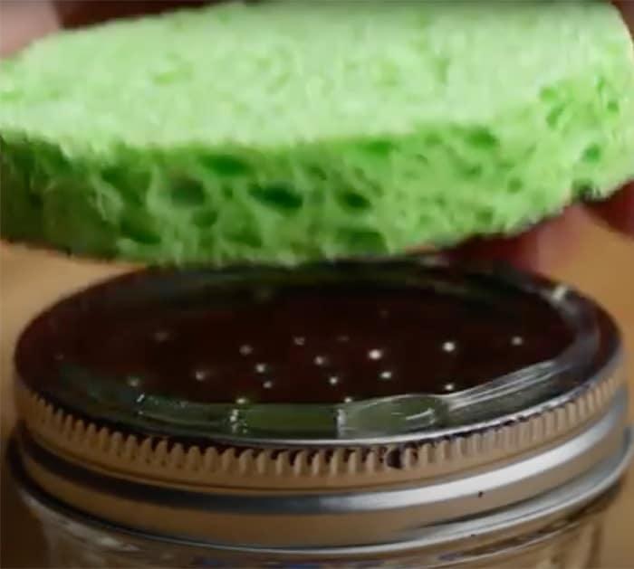 diy dish scrubber with sponge and mason jar