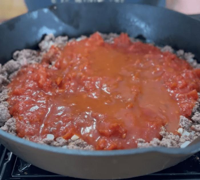 Ingredients for Ground Beef Tortellini Pizza Bake