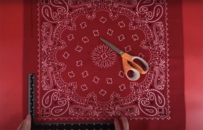 Bandana pillows craft idea — mark seam to make a pillow