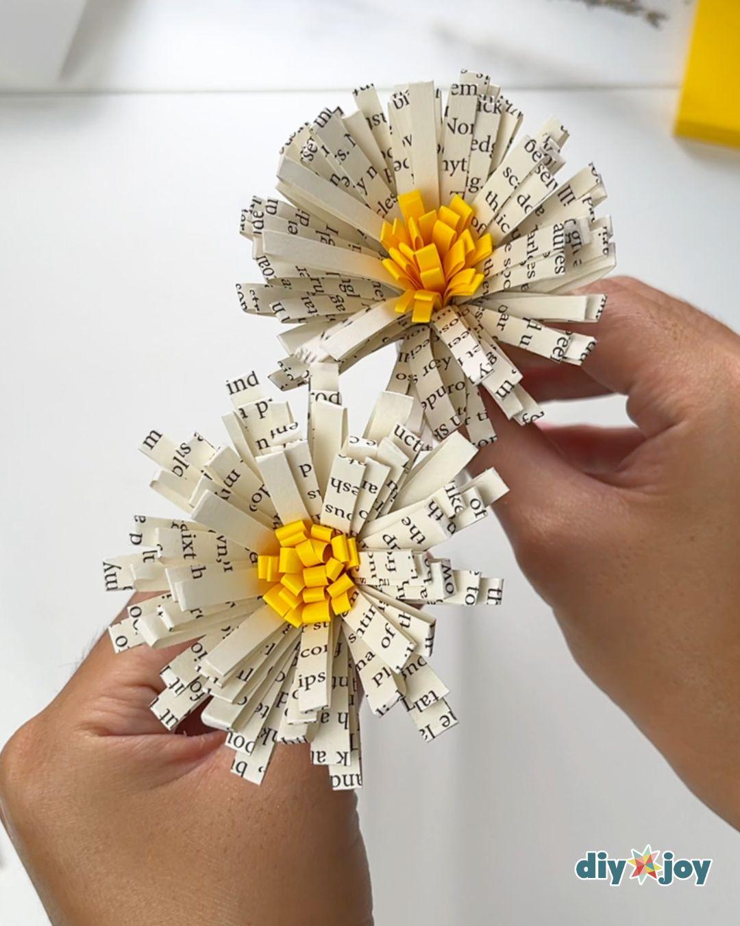 Book Page Paper Flower — how to make book page flowers