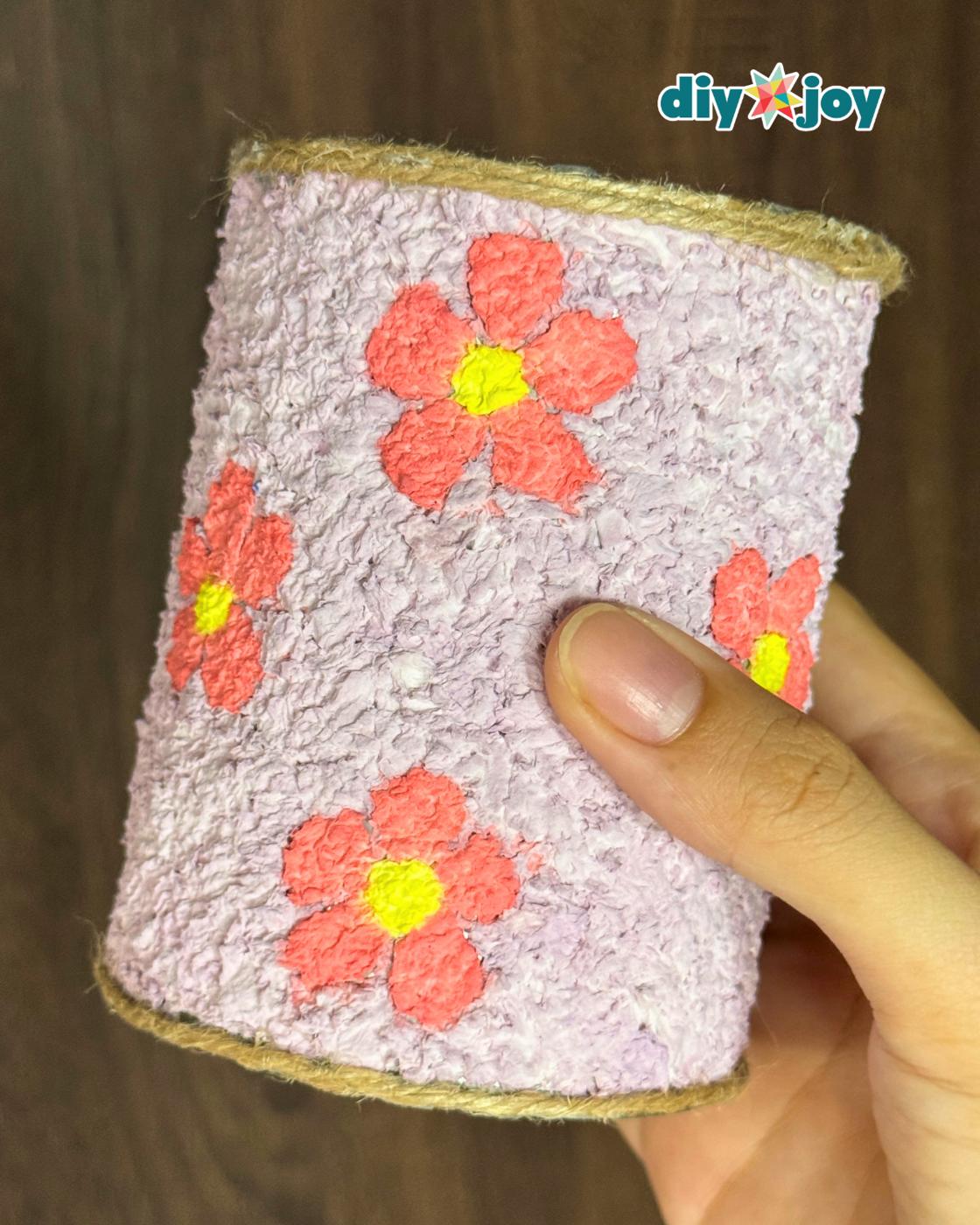 Easy Tin Can Desk Organizer