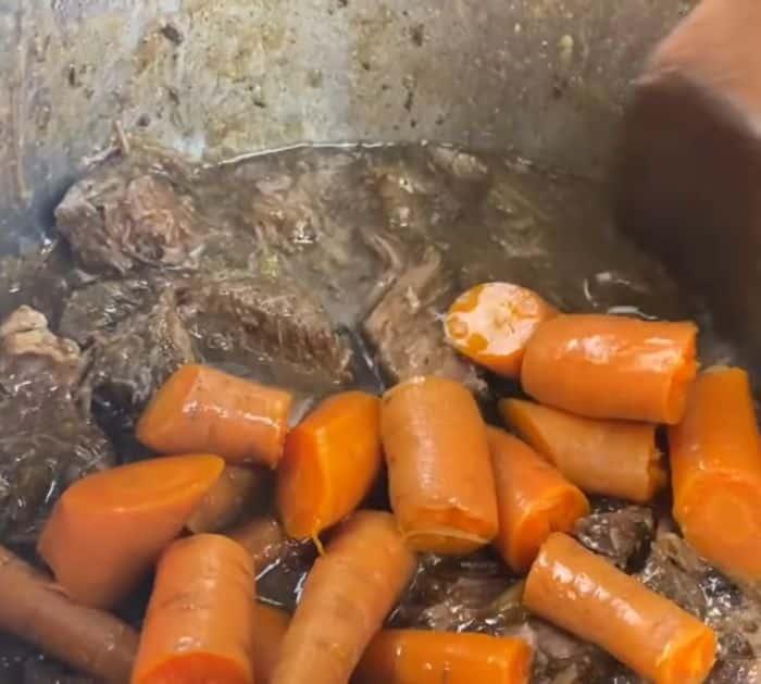 Instant Pot Roast Beef With Garlic Mashed Potatoes Ingredients