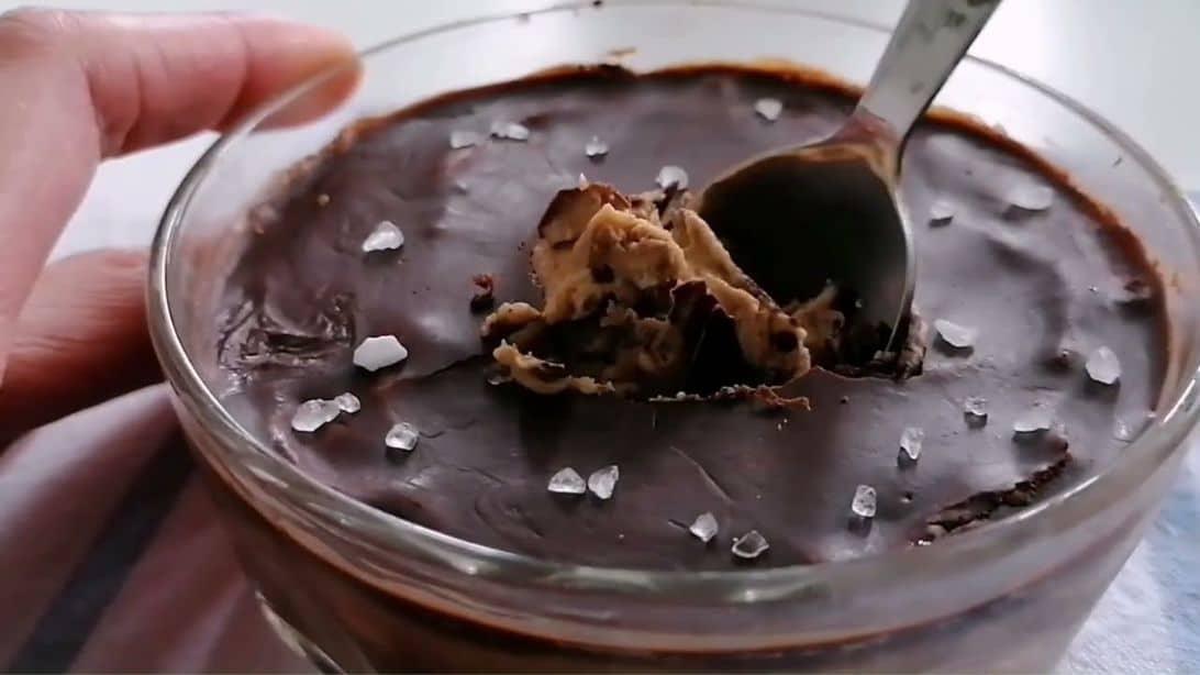 Easy Peanut Butter Cup Overnight Oats Recipe