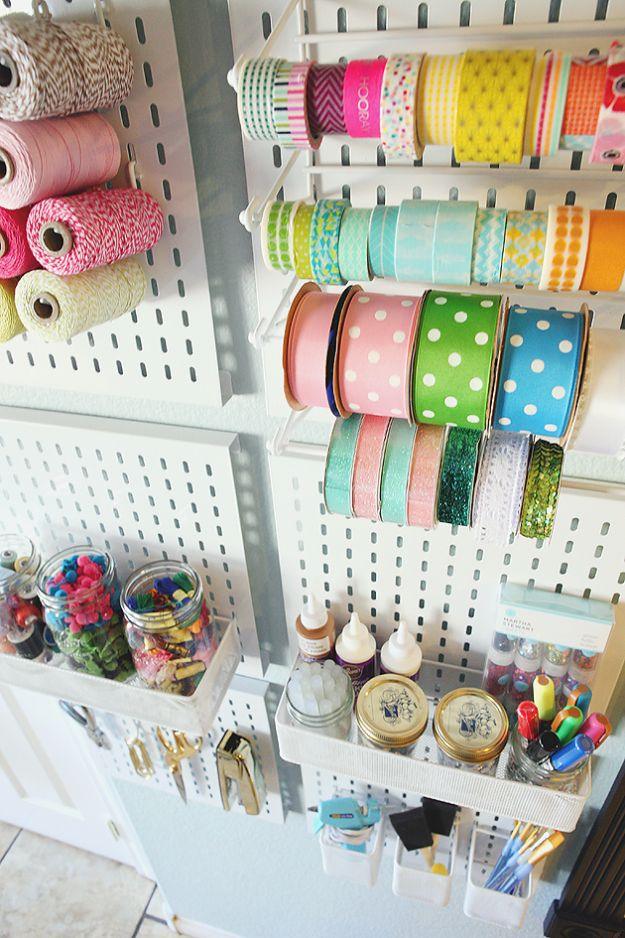 Metal Slat Wall Pack, a fun project worth trying this weekend and an easy craft room idea worth saving for later