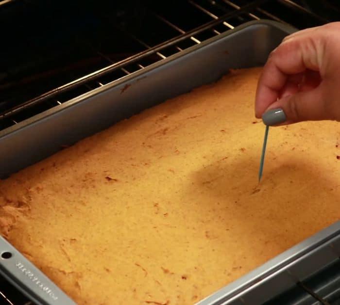 Easy Pumpkin Spice Cake Recipe