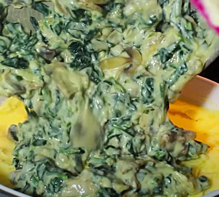 Creamy Cheesy Spinach Casserole - Easy Casserole Dinner - Vegetarian Meal
