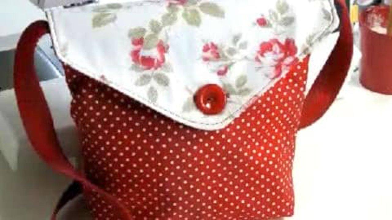 Sewing Tutorial: Reversible Carry All Messenger Bag