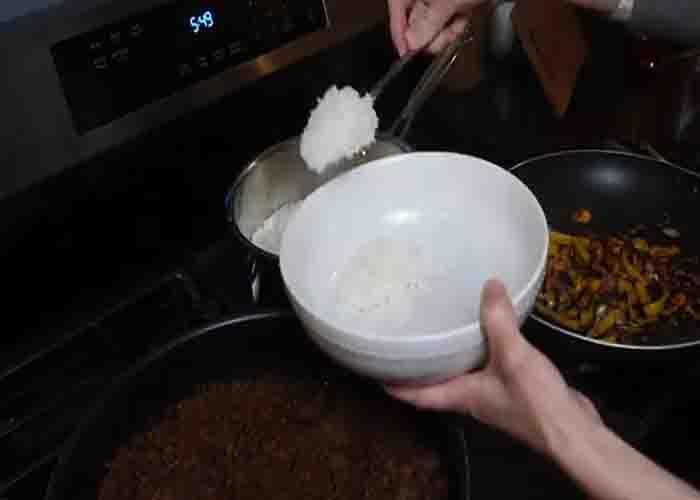 Assembling the fajita bowl