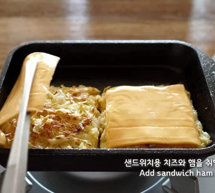 Cabbage Egg Toast Recipe Instructions