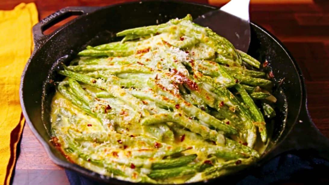 Easy Skillet Cheesy Baked Green Beans Recipe