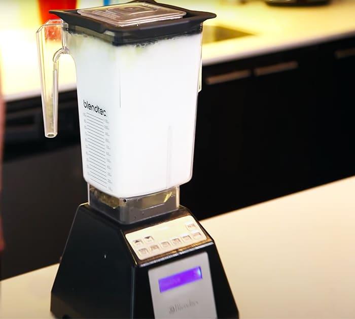 Clean A Blender in 1 Minute! (A Minute to Clean) - DIY Clean Blender