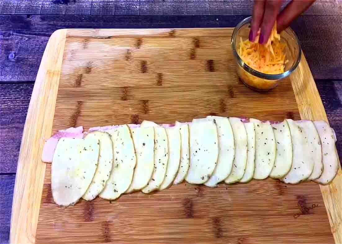 Assembling the potato roses