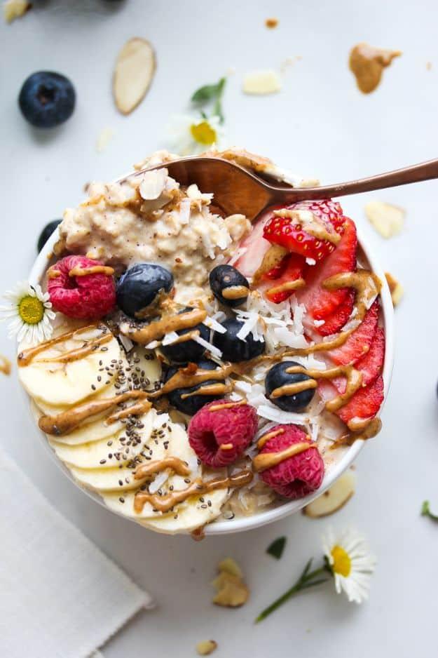 Overnight Oats Recipes - Vanilla Maple Almond Butter Overnight Oats - Easy Breakfast Recipe Idea - Healthy Fruit to Add Blueberry, Banana, Strawberry and Pineapple, Apple Cinnamon 