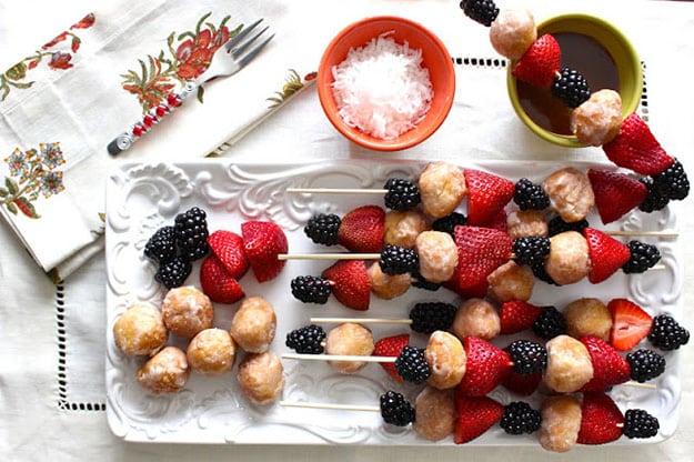 Cheap Party Food Ideas | Breakfast Recipes for a Crowd | DIY Projects & Crafts by Sueeye #appetizers #partyfood #recipes