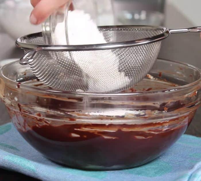 How To Make Gluten-Free Chocolate Crinkle Cake
