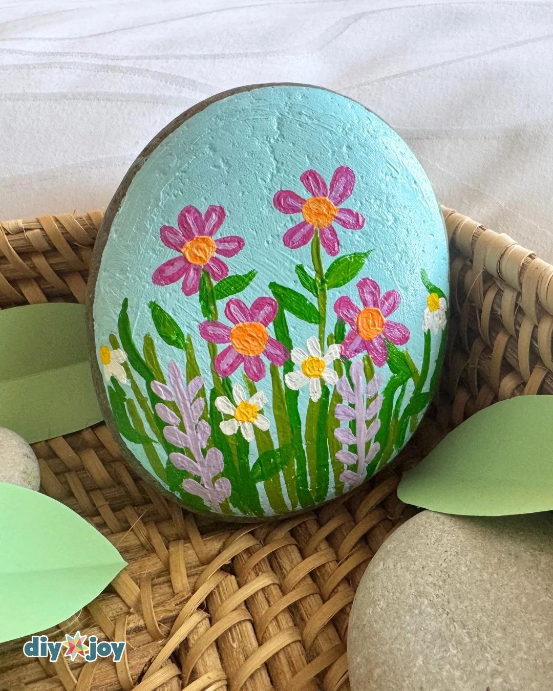 Easy Flowers On Rocks — stone painting