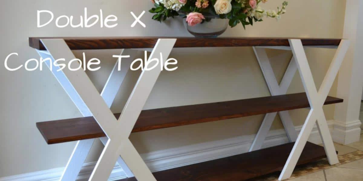 She Makes A Fabulous Console Table That’s An Awesome Addition To Any Home!