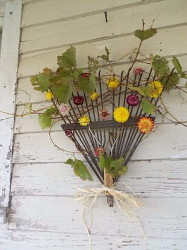 Rake Head Wreath, no power tools required for the basic build and something worth showing off once it is done