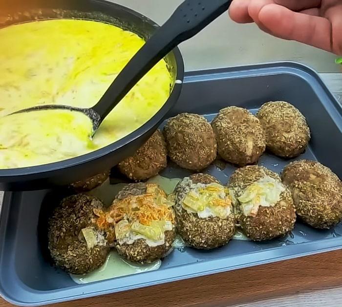 Smothered Ground Burger Patties Ingredients
