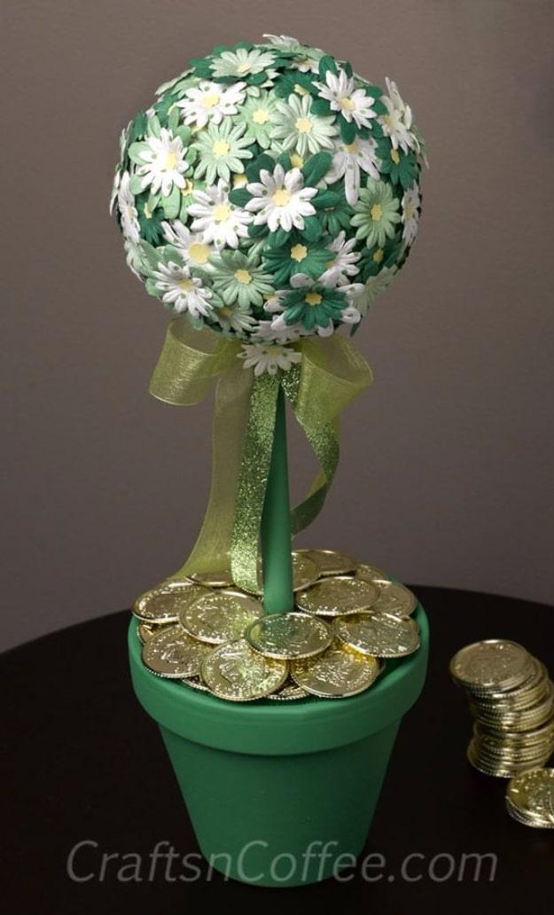 DIY St Patricks Day Ideas - St. Patrick's Day Topiary - Food and Best Recipes, Decorations and Home Decor, Party Ideas - Cupcakes, Drinks, Festive St Patrick Day Parties With these
