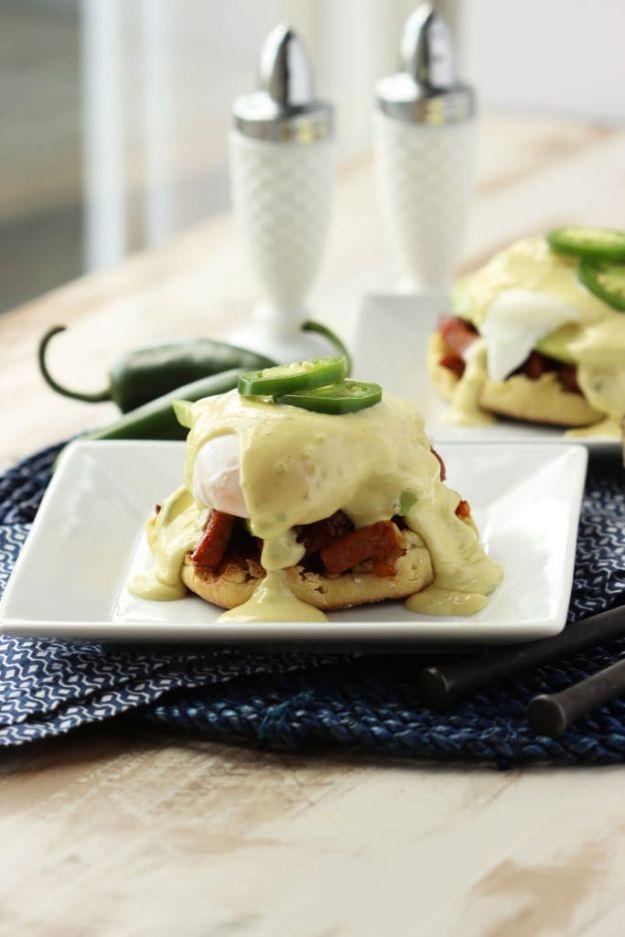 Eggs Benedict Recipes - Southwestern Eggs Benedict with Jalapeño Hollandaise - Best Benedicts and Recipe Ideas for Breakfast, Brunch and Lunch - Easy and Quick Eggs Benedict, Class