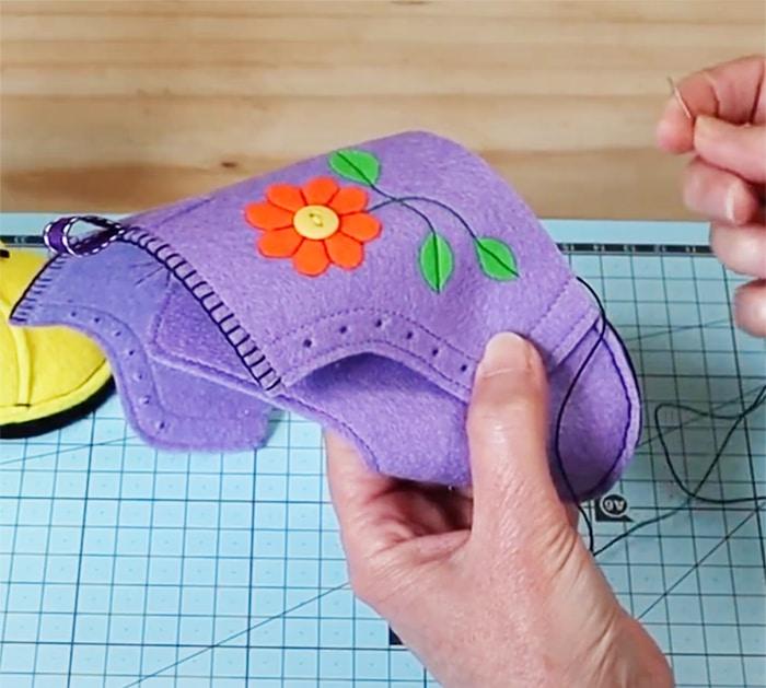 DIY Boot Pin cushion - DIY Sewing Project Ideas - DIY Sewing Gift Ideas