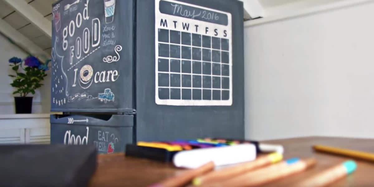 She Found A Fridge On Craigslist And Shows How To Make An Absolutely Cool Chalkboard On It!