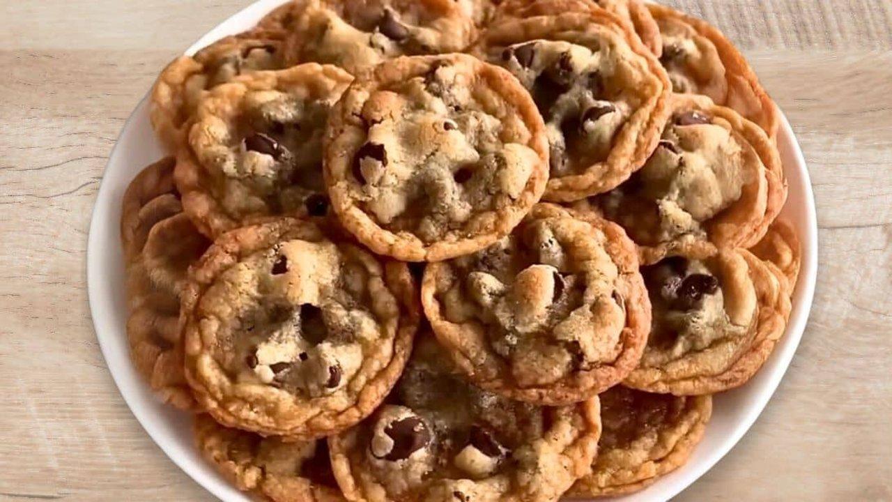 10-Minute Mini Chocolate Chip Cookies
