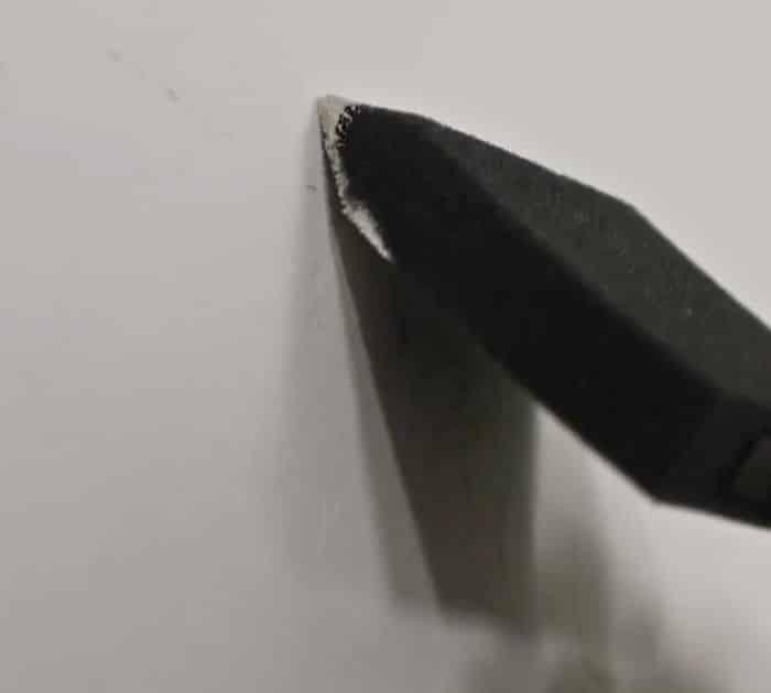 How to Fix Paint Chips on Wall