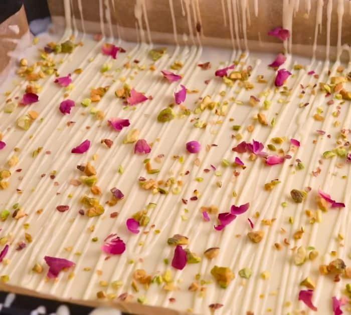 How to Make White Chocolate Bars