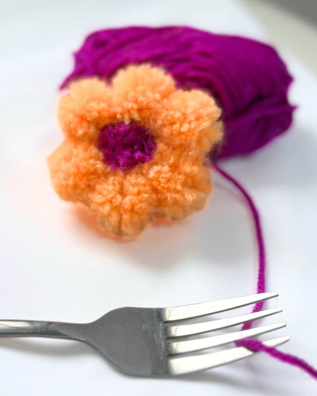 Pom Pom Flowers Fork