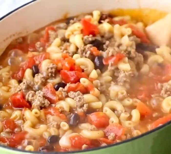 How to Make Chili Mac and Cheese