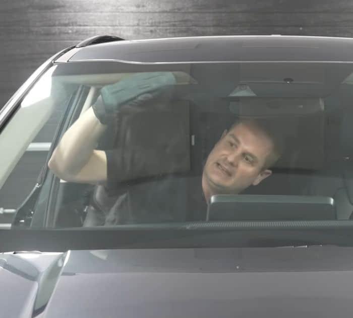 How to Clean the Inside of Your Car Windshield