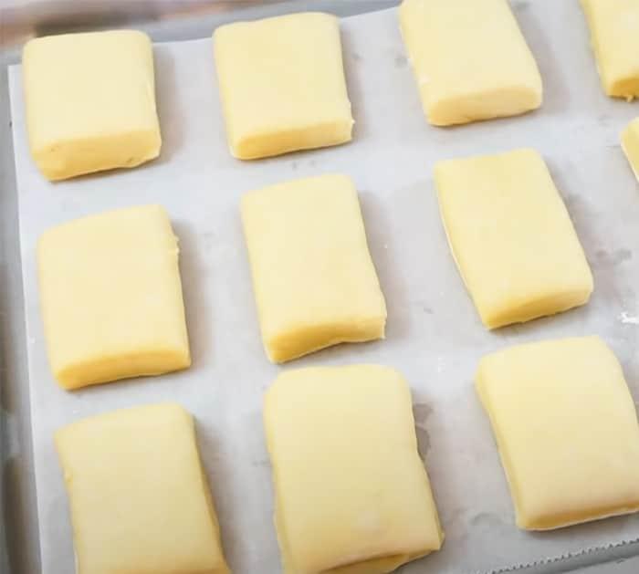 Texas Roadhouse Bread Rolls Copycat Recipe