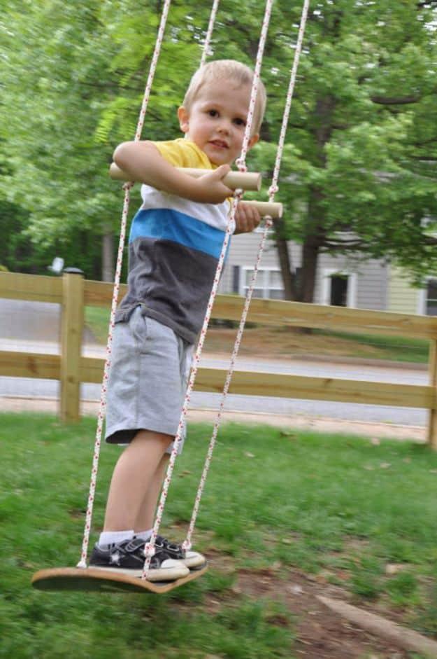 Easy Skateboard Swing, a backyard lounging build, low key enough for a solo evening in and a statement worth the extra effort