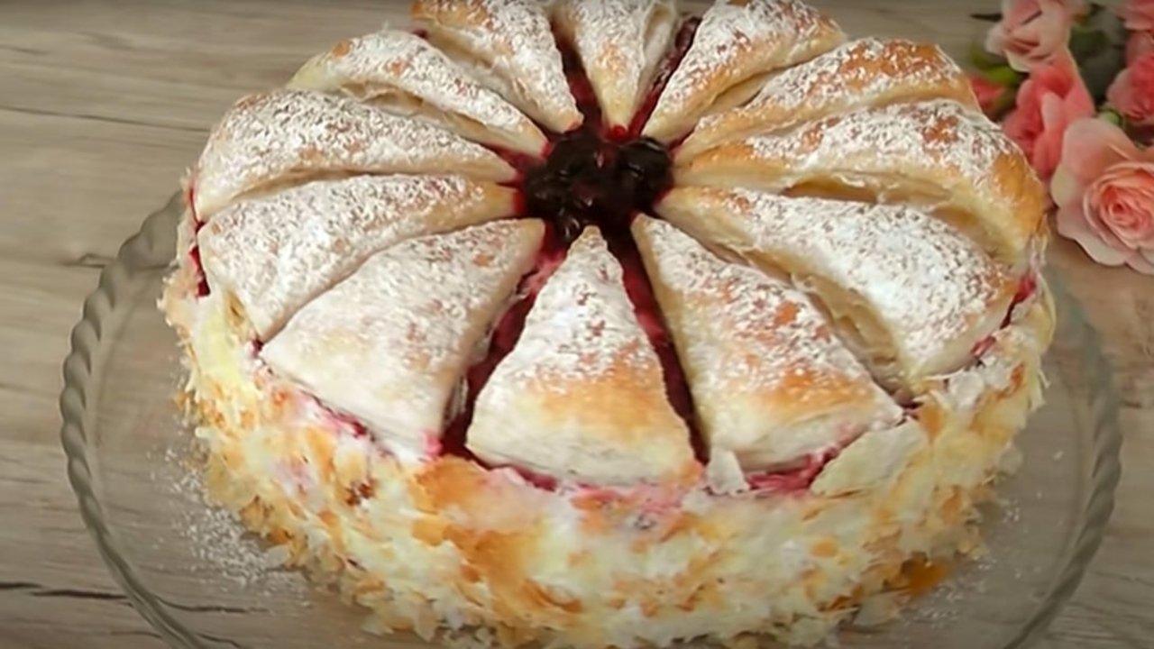 How to Make a Tasty Puff Cake for Christmas