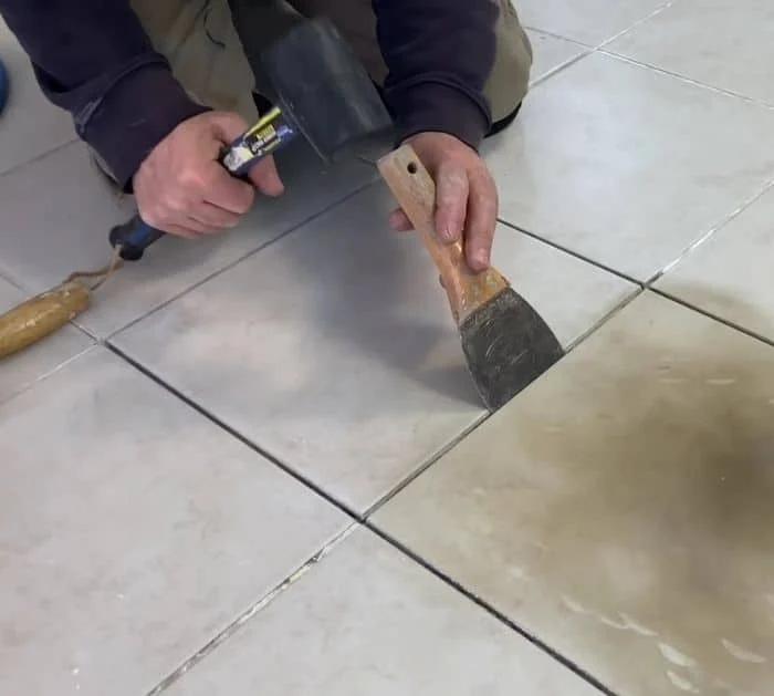 Easy And Cheap Tile Removing Trick