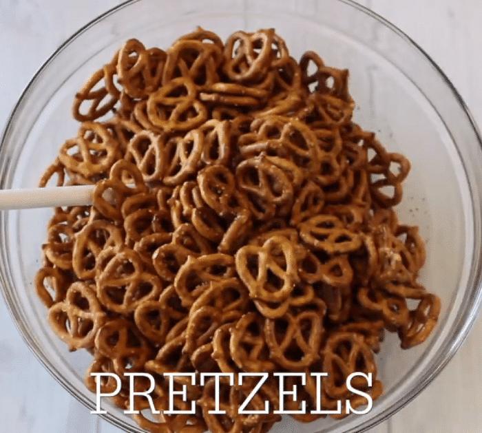Ingredients for Garlic Ranch Pretzels