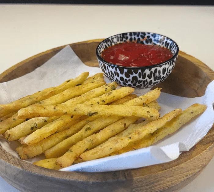 How to Make Crispy Potato Sticks
