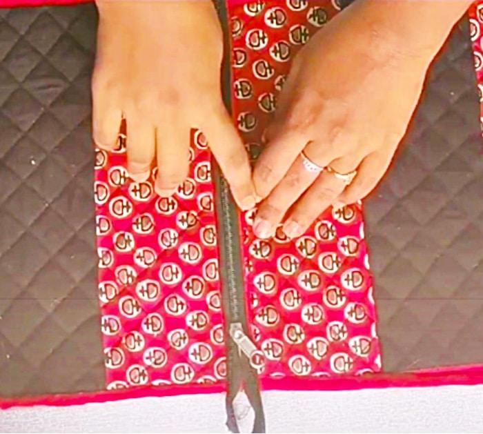 How To Put A Zipper In A Scrappy Quilted Pouch