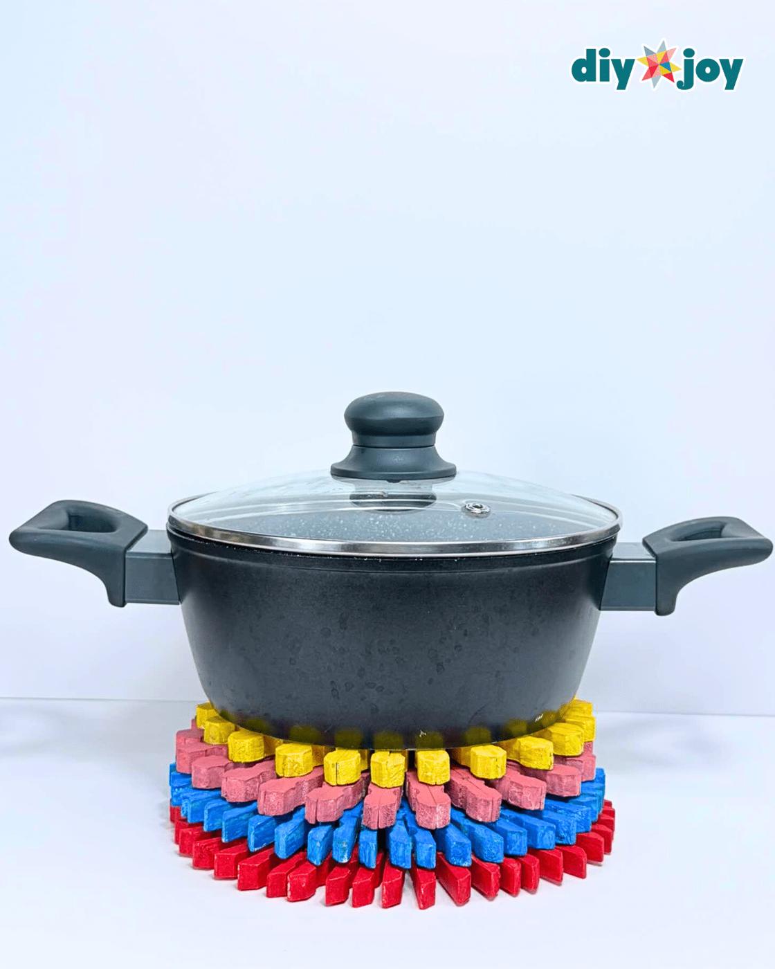 Colorful Clothespin Trivet — why you'll love this